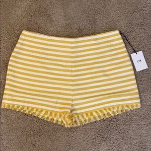 Yellow striped short